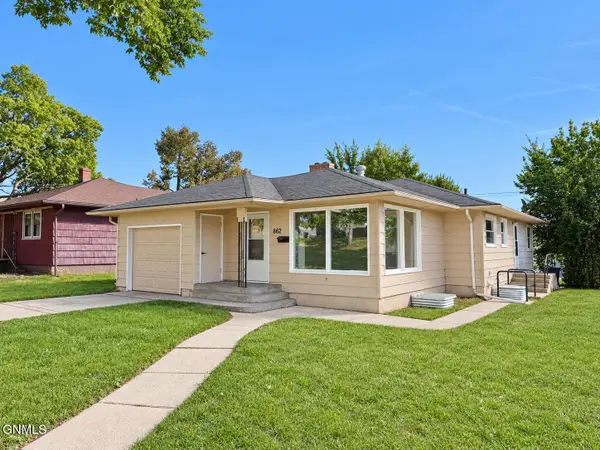 862 2nd Avenue Nw, Valley City, ND 58072