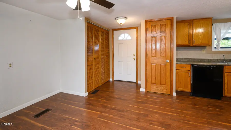 620 Rosie Lane N, Mandan, ND 58554 - #3