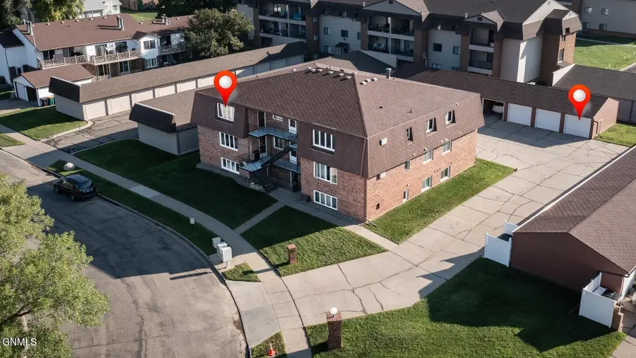 1821 Grandview Lane #8, Bismarck, ND 58503 - #3