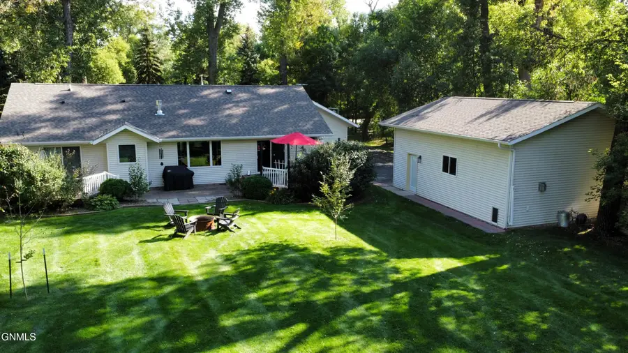 6110 Ponderosa Avenue, Bismarck, ND 58503 - #2