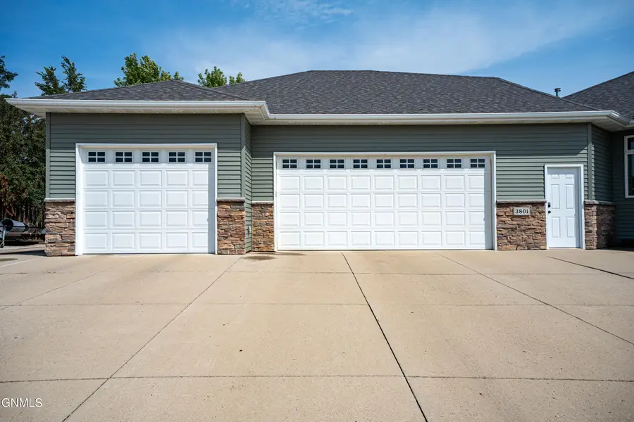 3801 Horizon Place, Bismarck, ND 58503 - #3