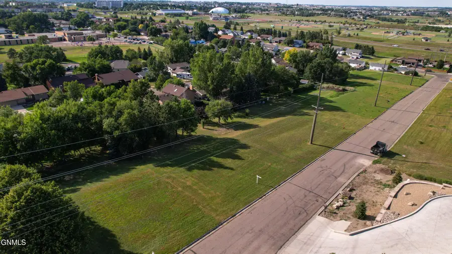 1920 26th Street N, Bismarck, ND 58501 - #2