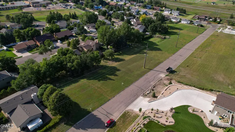 1920 26th Street N, Bismarck, ND 58501 - #3