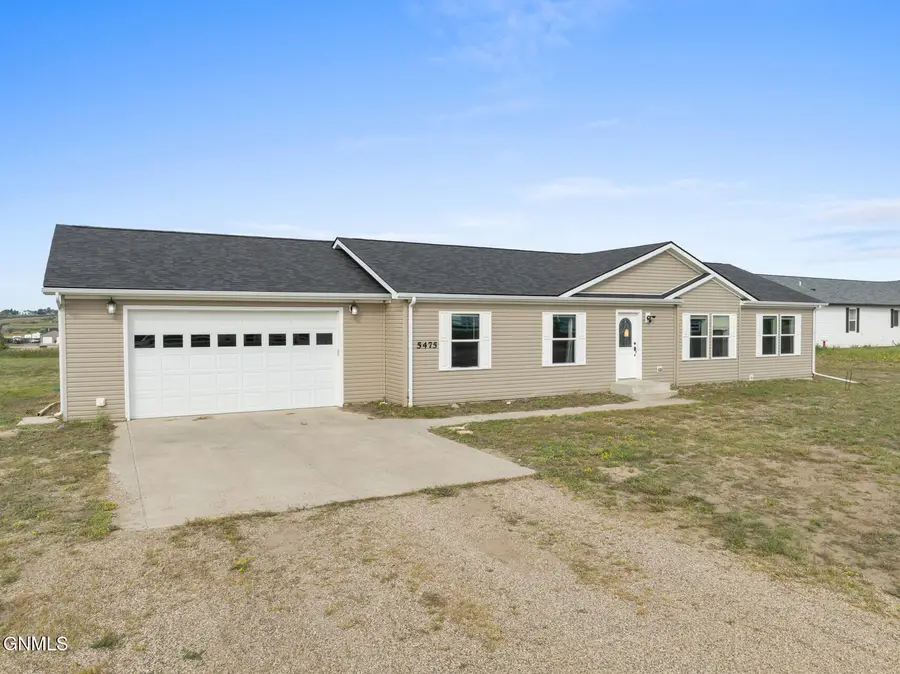 5475 Nicholas Avenue, Williston, ND 58801 - #2