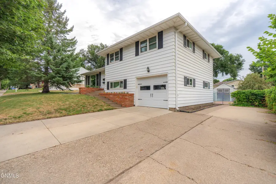1705 6th Street N, Bismarck, ND 58501 - #2