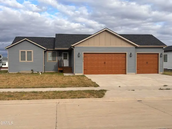1200 Tara Lane Sw, Watford City, ND 58854