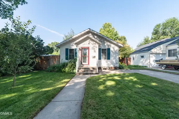 920 10th Street, Bismarck, ND 58501