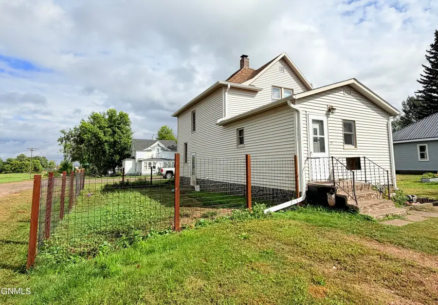 223/227 Helen Street S, Streeter, ND 58483 - #2