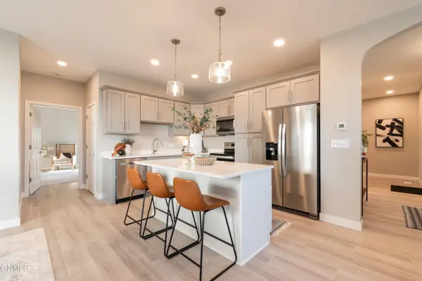 5531 Holmes Drive, Bismarck, ND 58504