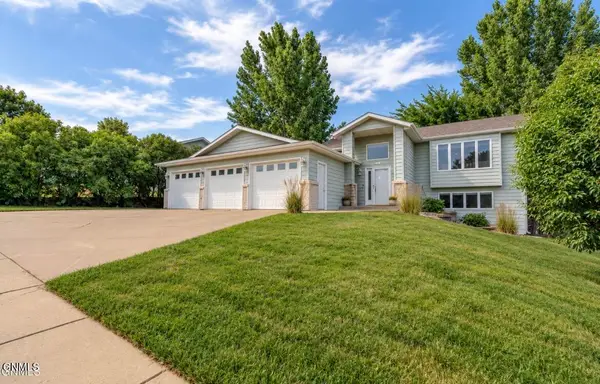 910 Mahone Avenue, Bismarck, ND 58503