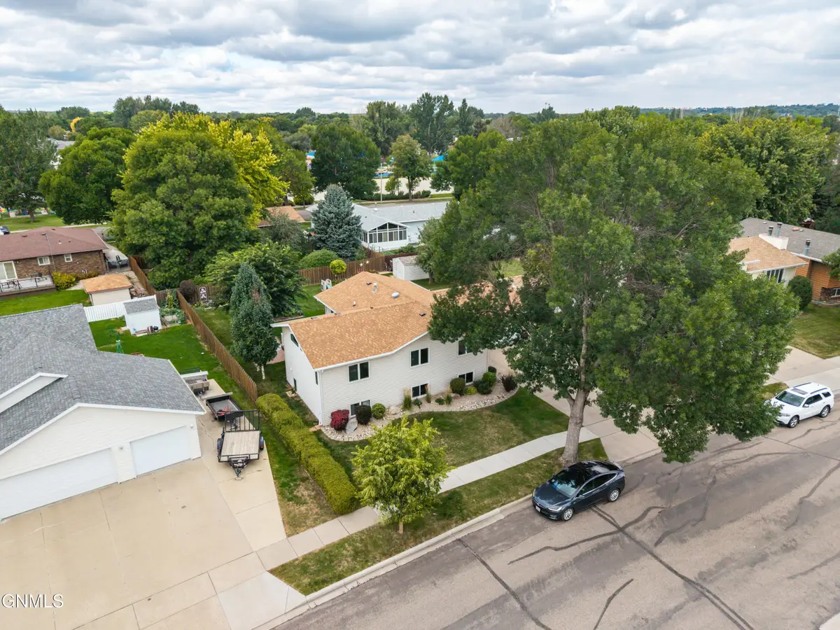 1524 Omaha Drive, Bismarck, ND 58504 - #1