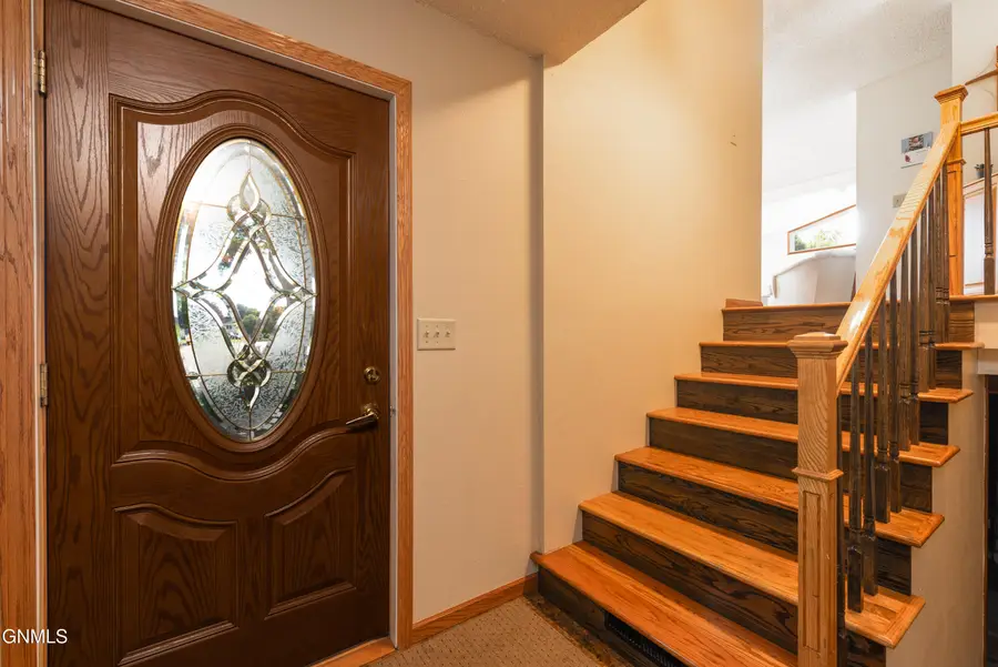 1524 Omaha Drive, Bismarck, ND 58504 - #3