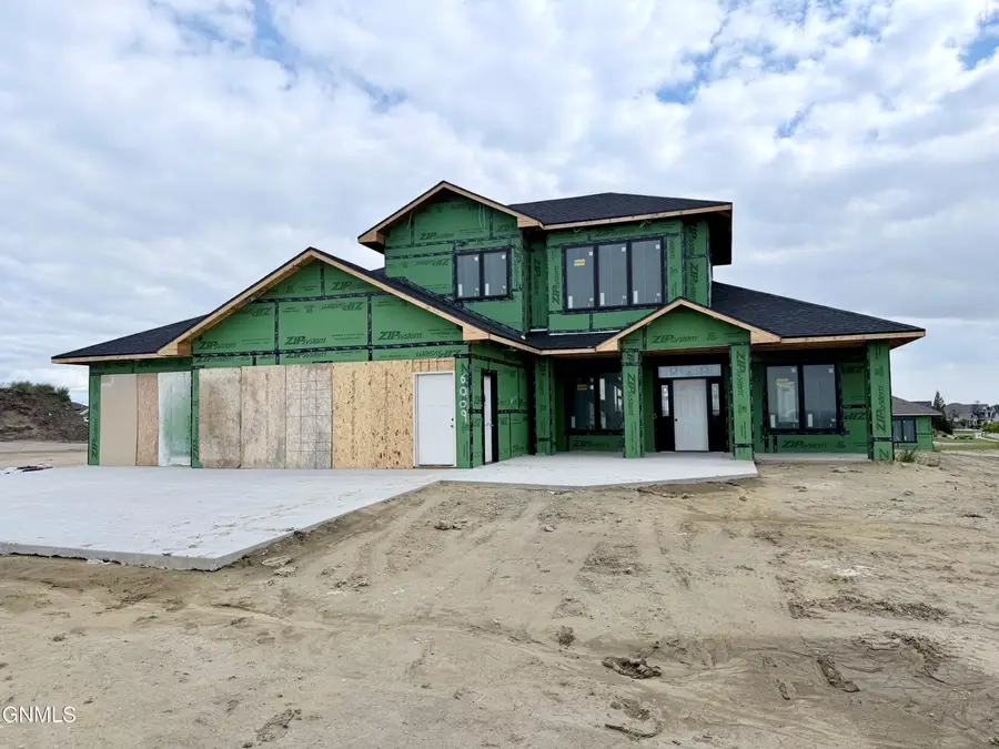6009 Crested Butte Road, Bismarck, ND 58503 - #2