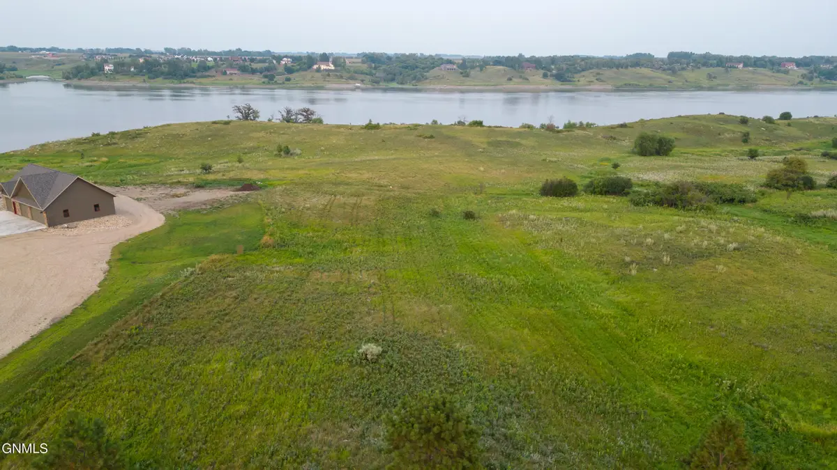 3076 Lake Front Drive, Jamestown, ND 58401 - #1