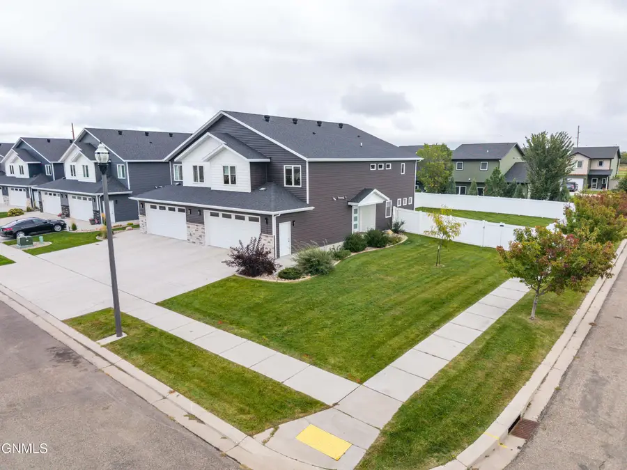 3825 Stacy Drive, Bismarck, ND 58504 - #2