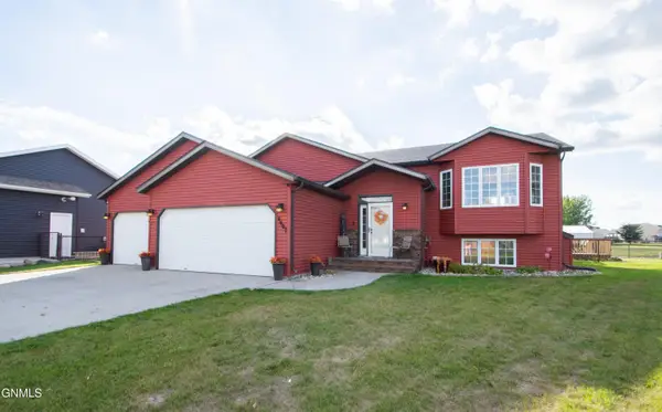 4407 15th Street S, Moorhead, MN 56560
