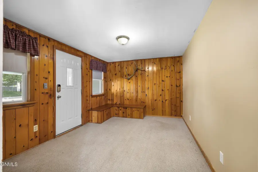 2202 University Avenue, Williston, ND 58801 - #2