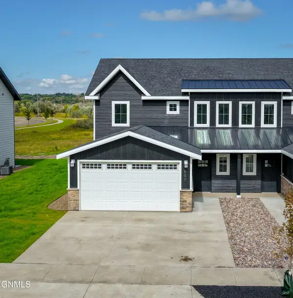 507 46th Street E, Williston, ND 58801