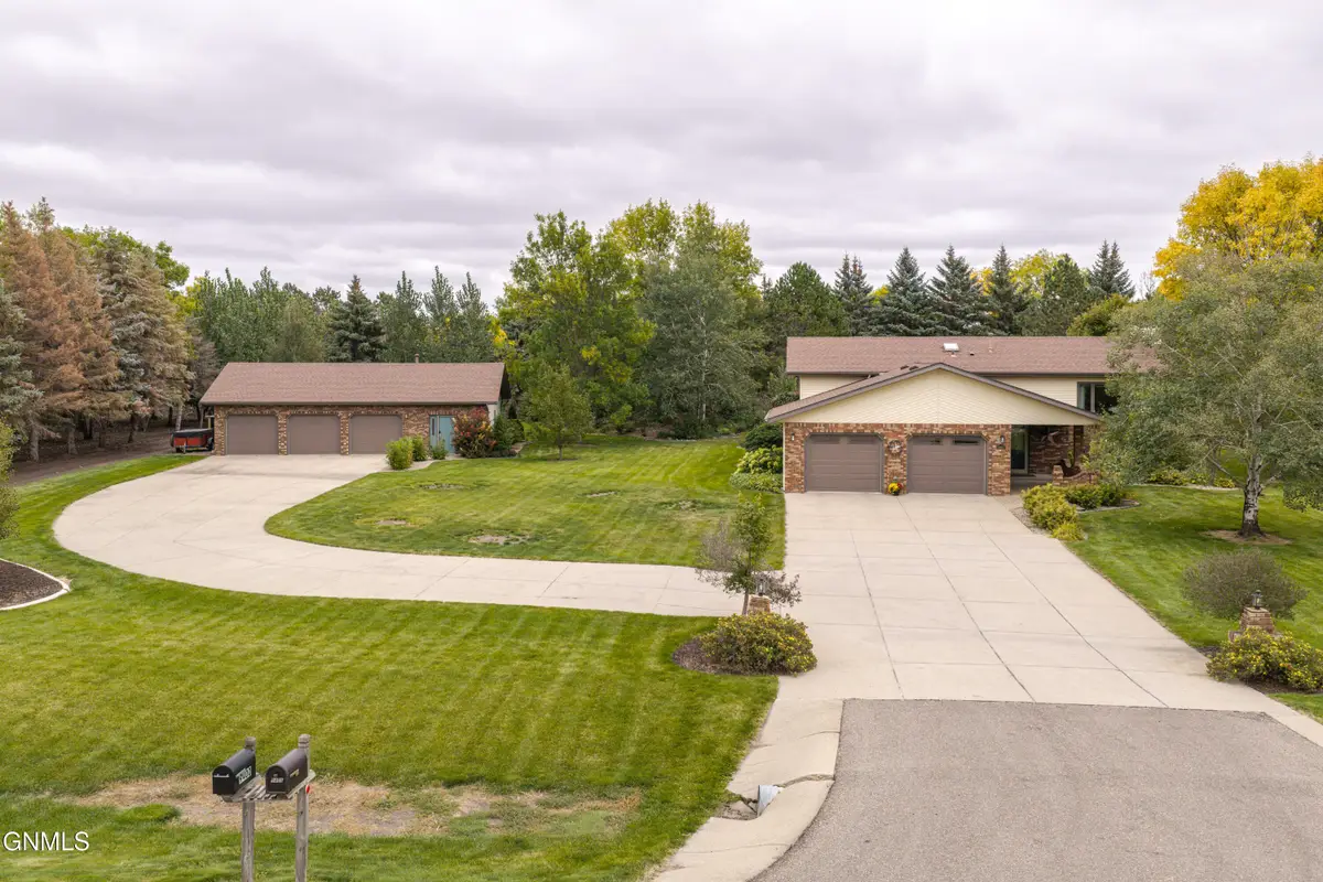 9405 Oak Drive, Bismarck, ND 58503 - #1