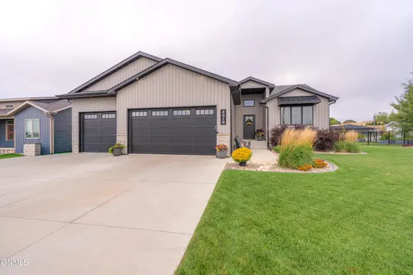 4010 Silver Boulevard, Bismarck, ND 58503