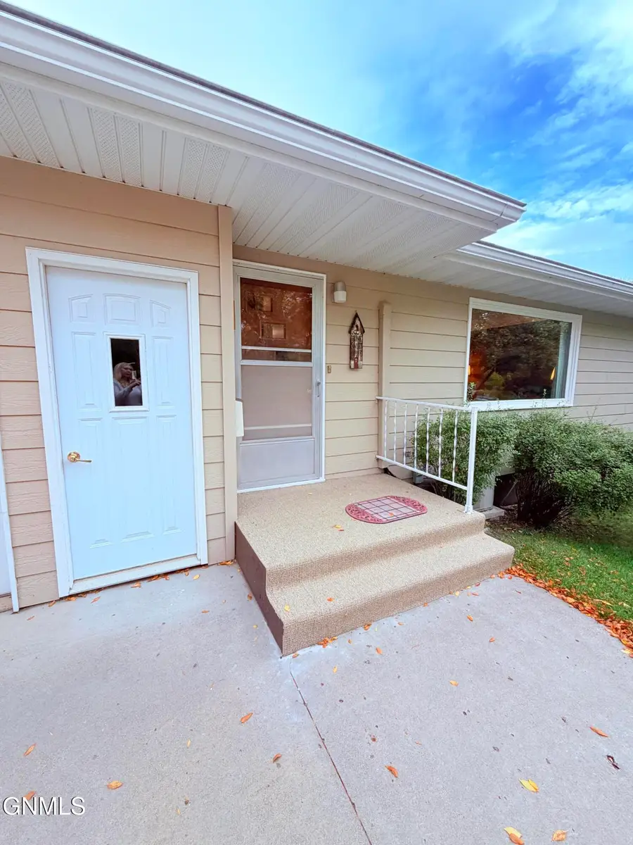 508 1st Street Se, Crosby, ND 58730 - #3