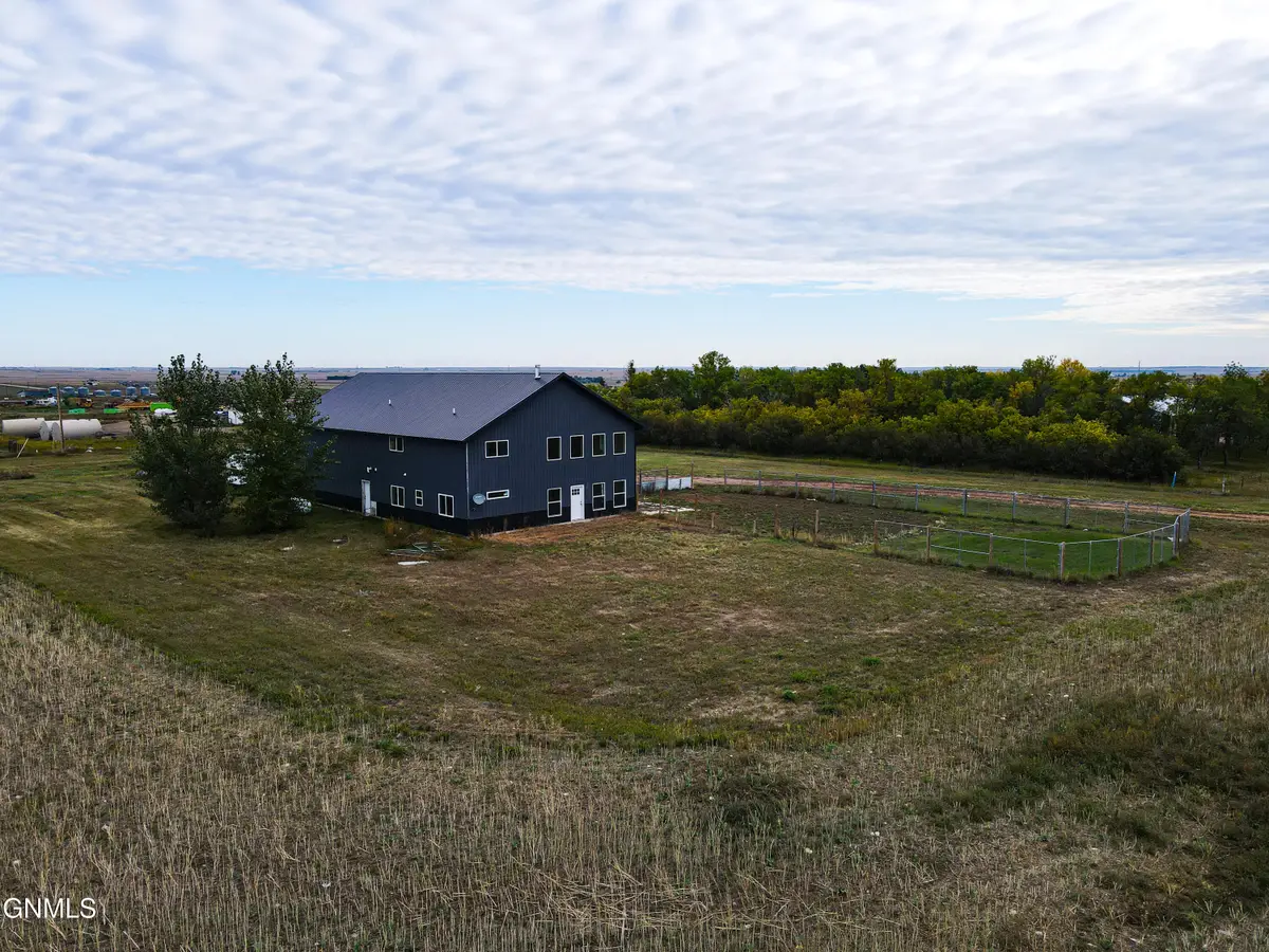 15112 53rd Street Nw, Williston, ND 58801 - #1