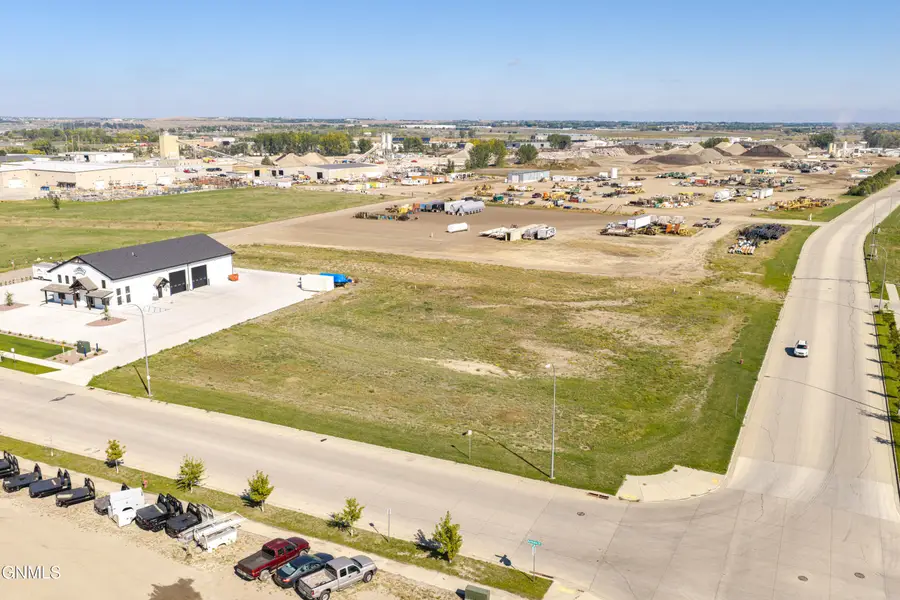 3102 Morrison Avenue, Bismarck, ND 58504 - #2