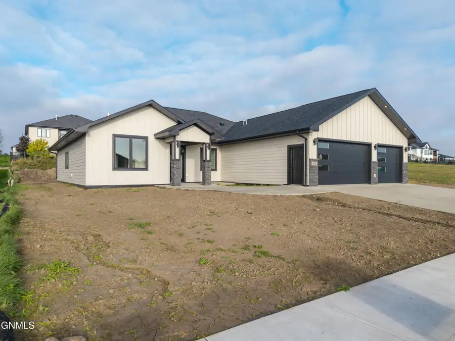 3926 Herd Place, Bismarck, ND 58503 - #3