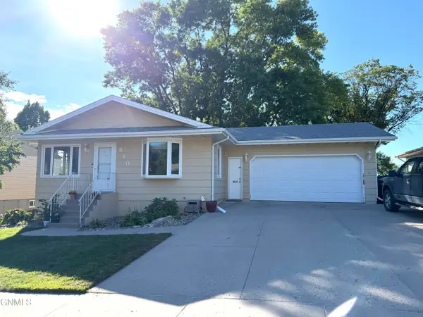 610 N 25th Street, Bismarck, ND 58501