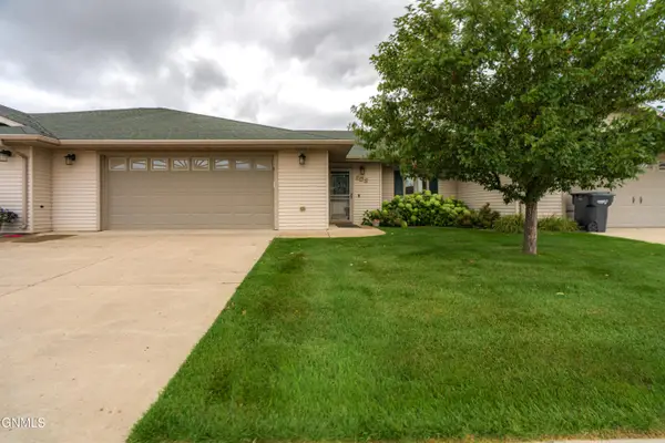 2821 40th Avenue Se #102, Mandan, ND 58554