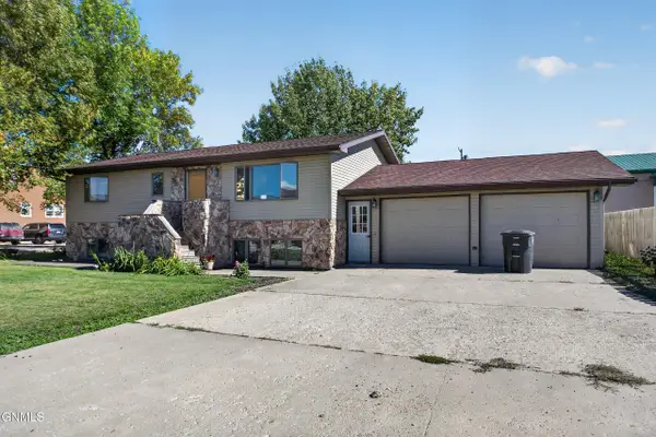 209 Main Street N, Tioga, ND 58852