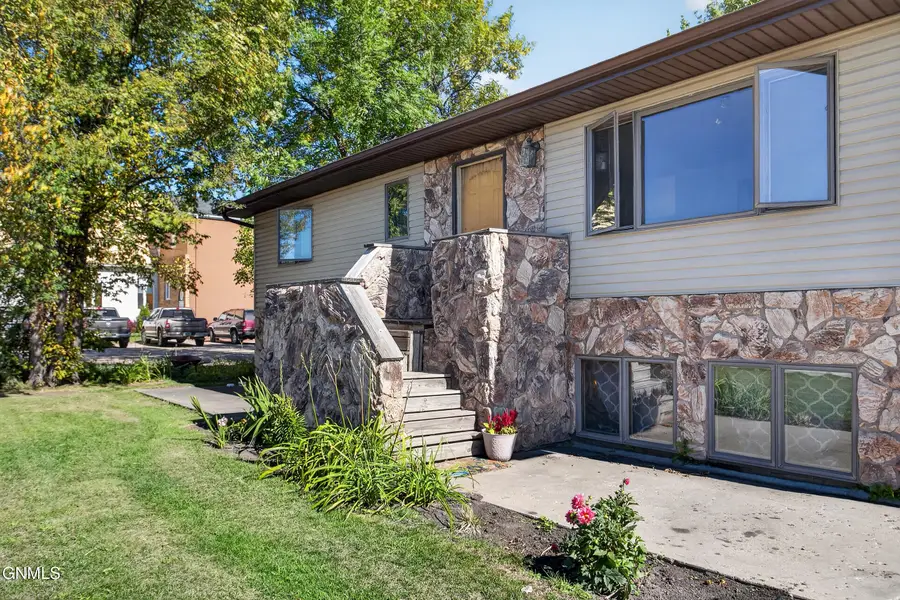 209 Main Street N, Tioga, ND 58852 - #3
