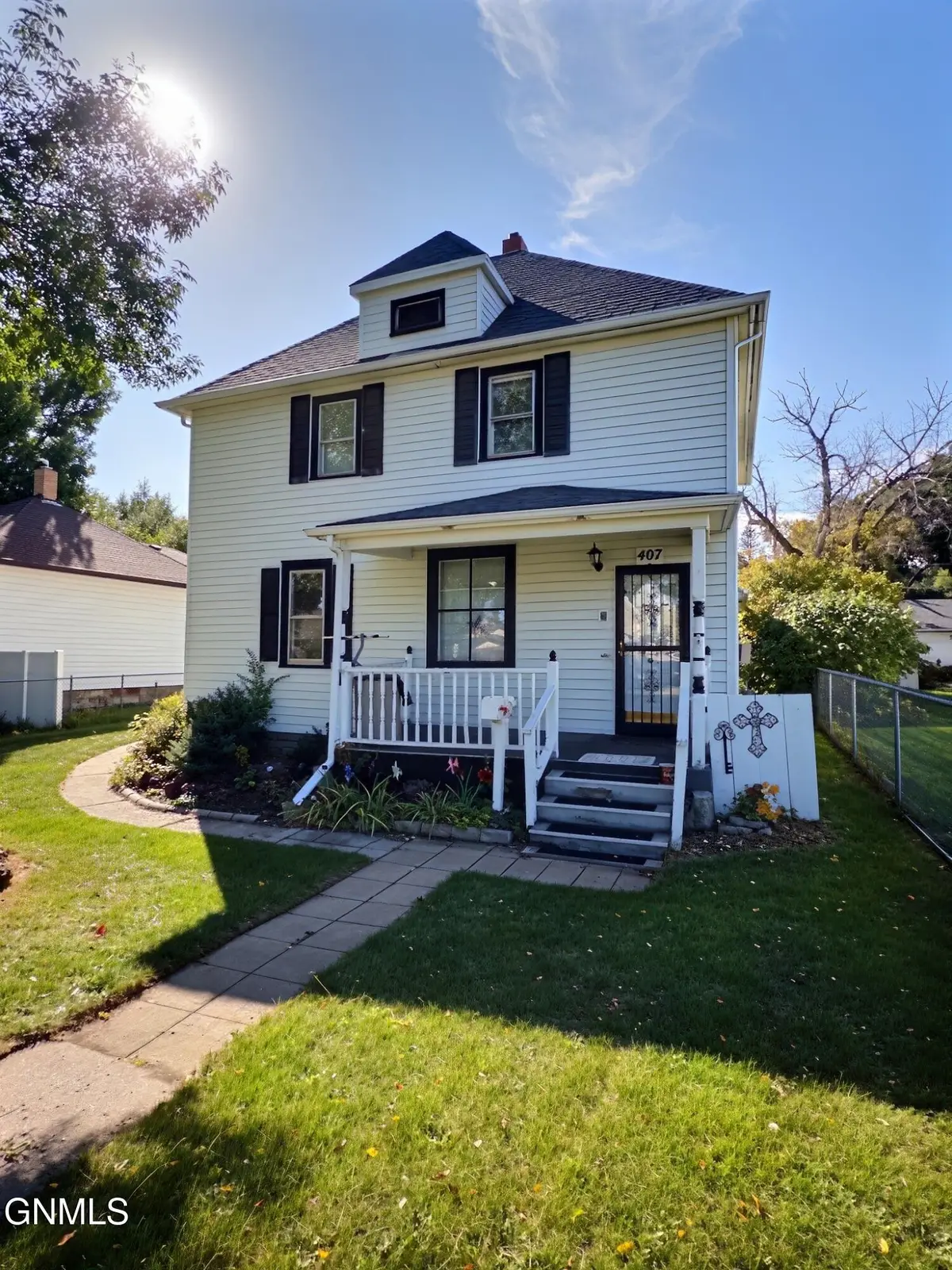 407 6th Avenue Nw, Mandan, ND 58554 - #1