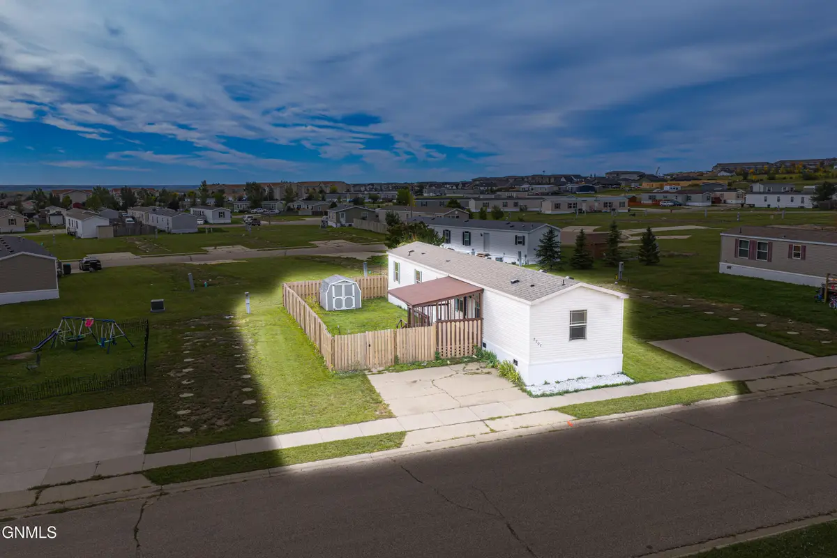 2207 38th Street W, Williston, ND 58801 - #1