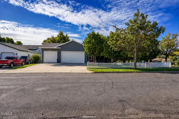 103 Edmonton Drive, Bismarck, ND 58503