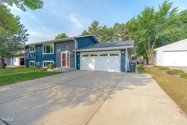 4309 41st Avenue Nw, Mandan, ND 58554