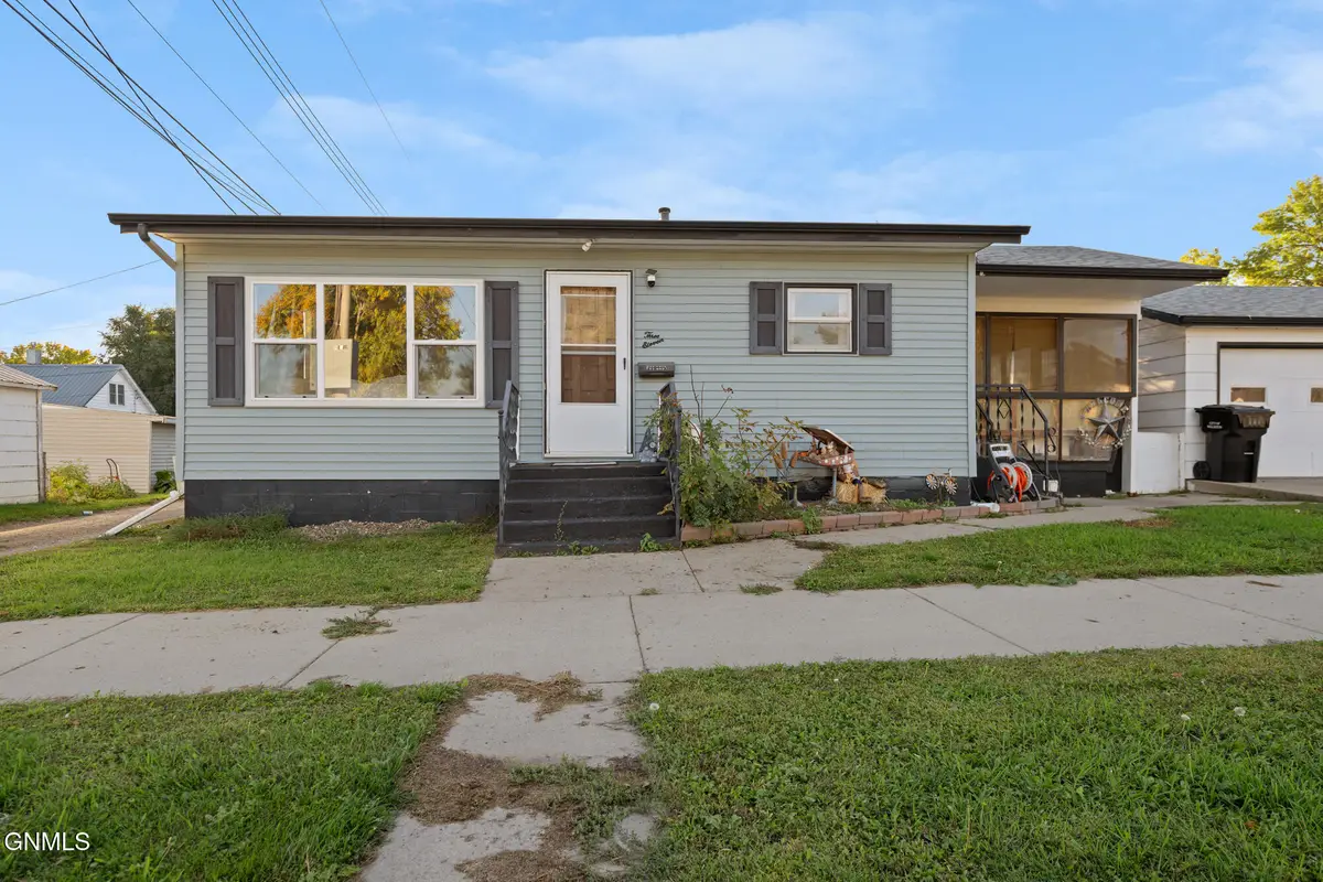 311 9th Avenue W, Williston, ND 58801 - #1