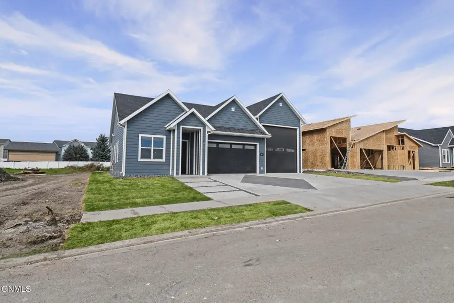 2311 25th Avenue W, Williston, ND 58801 - #2