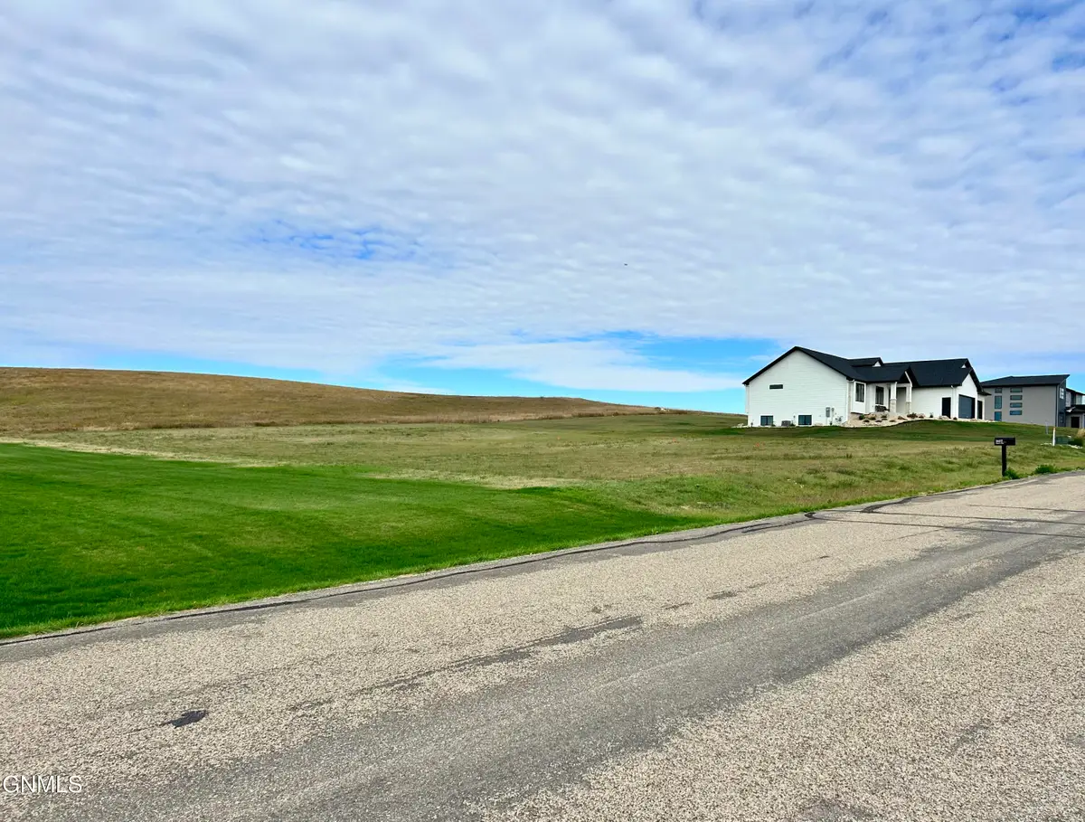 14458 Paniolo Way, Bismarck, ND 58503 - #1