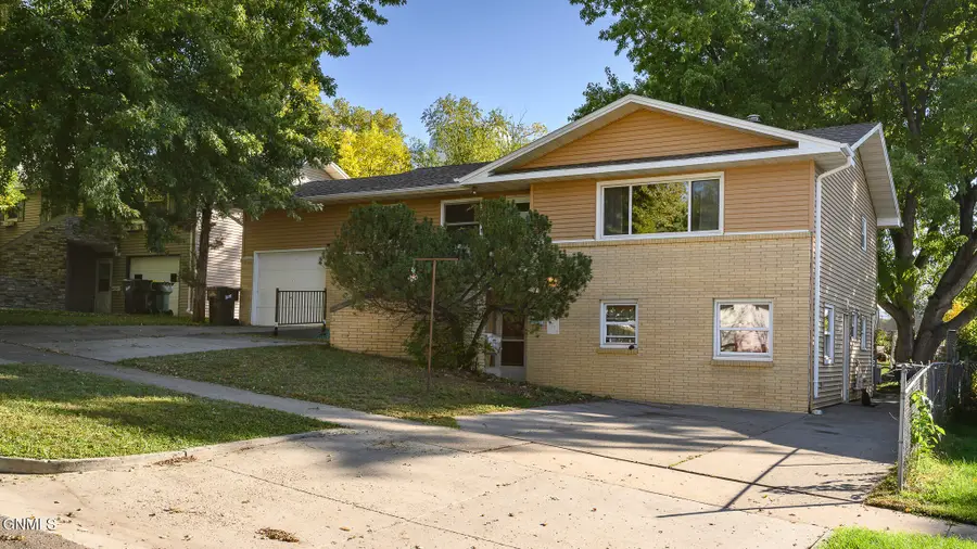1717 15th Street, Bismarck, ND 58501 - #2