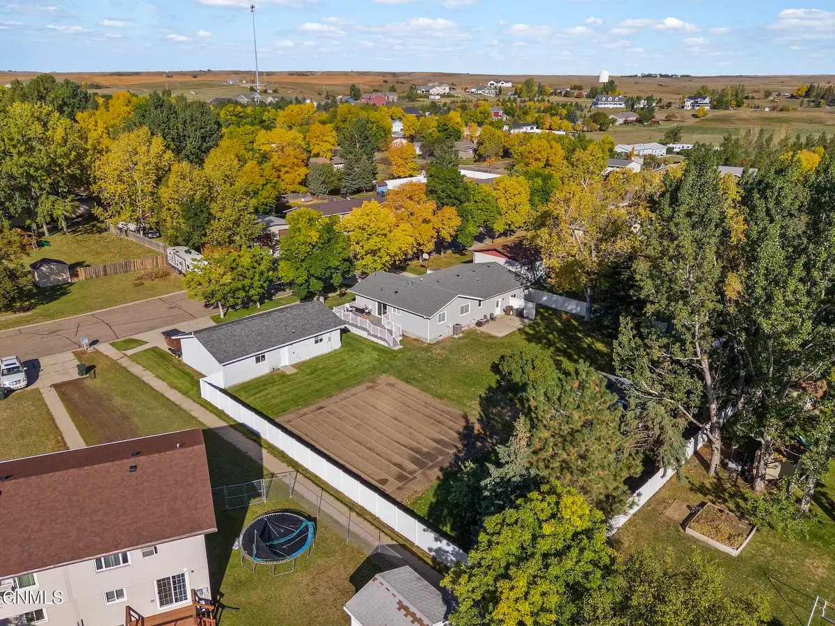 1014 Beaumont Drive, Hazen, ND 58545 - #1