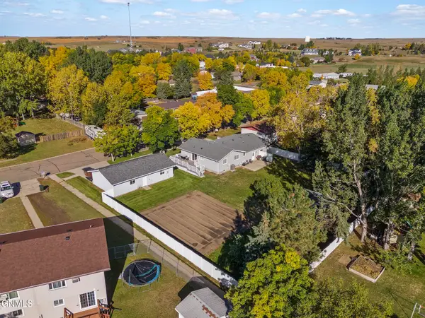 1014 Beaumont Drive, Hazen, ND 58545