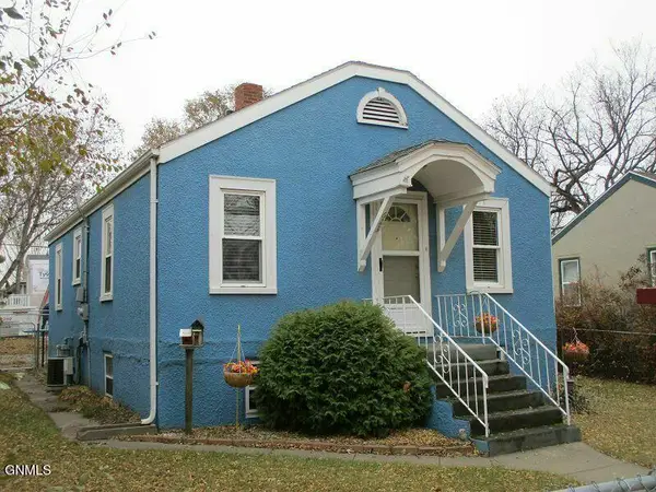 623 16th Street, Bismarck, ND 58501