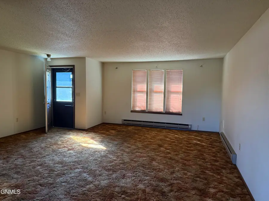 2010 20th Avenue W, Williston, ND 58801 - #3