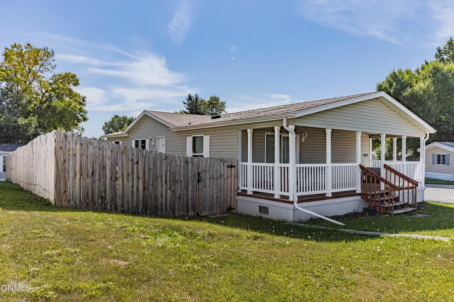 4317 Drake Drive, Bismarck, ND 58503 - #2