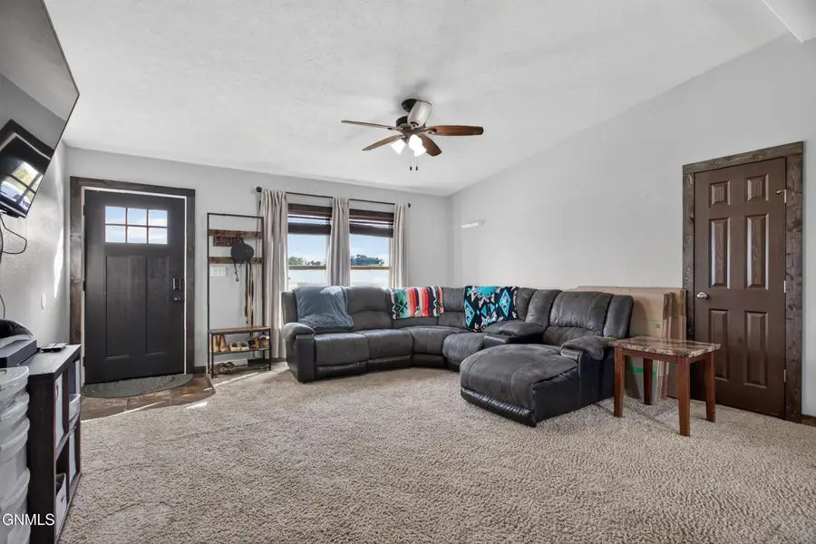 3223 125y Avenue Nw, Watford City, ND 58854 - #3