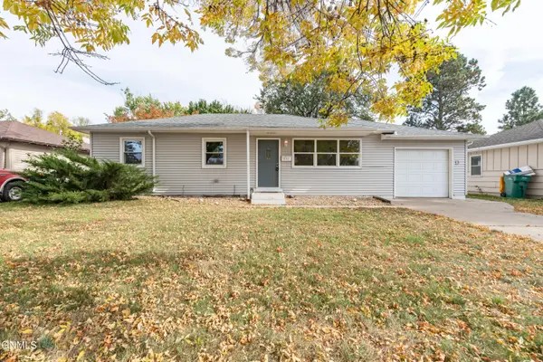1807 Assumption Drive, Bismarck, ND 58501