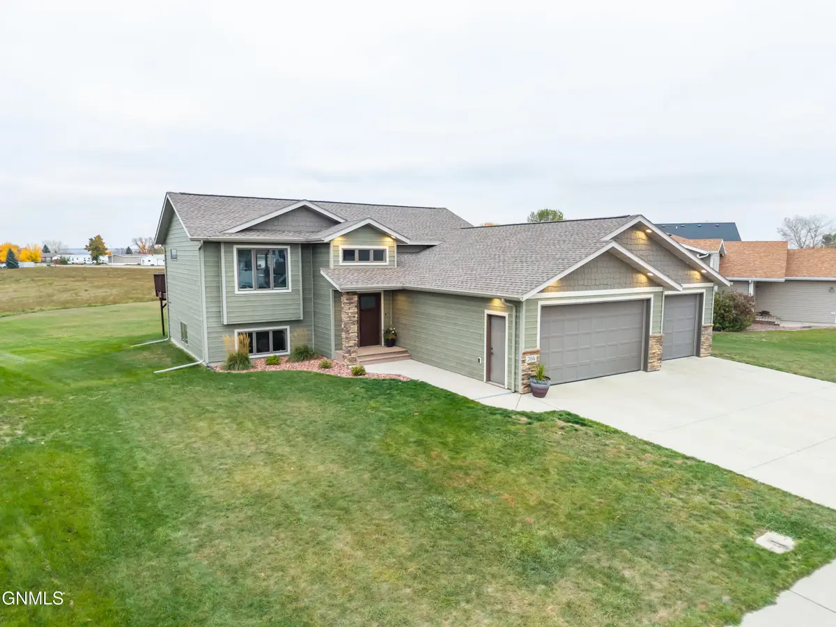 704 14th Street Se, Mandan, ND 58554 - #1
