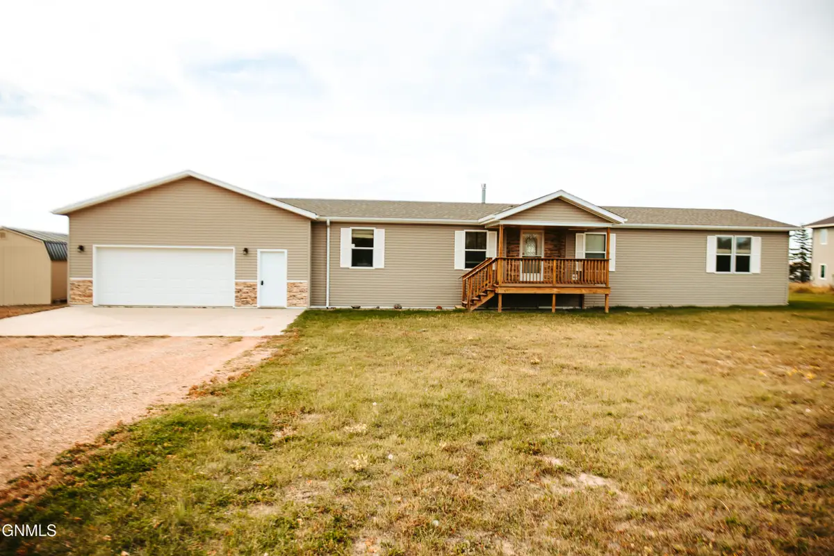 14 Sunrise Estates Road, Watford City, ND 58854 - #1