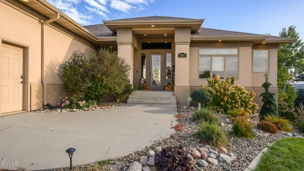 3707 Valley Drive, Bismarck, ND 58503